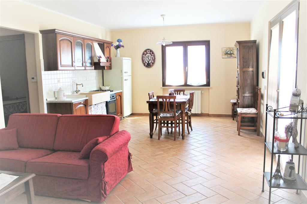 Colle D' Oro Farm stay *